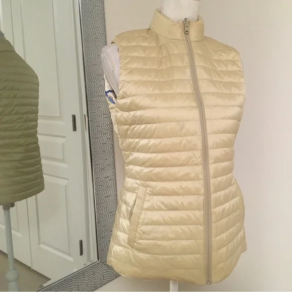 J. McLaughlin Tahoe goose down reversible Packable Vest - Picture 5 of 10